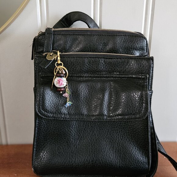 Pink Rose & Gold Leaf Charm Beaded Keychain - Picture 5 of 6